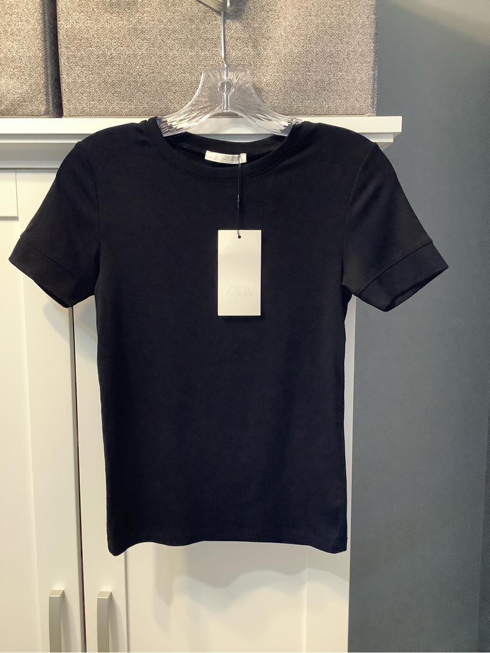 Zara Black Short Sleeve Crewneck Tee Women’s Size M NWT Classic Staple Piece